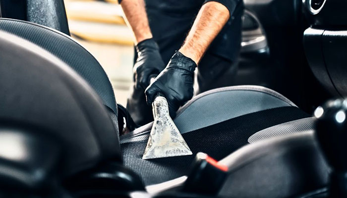 دیتیلینگ خودرو